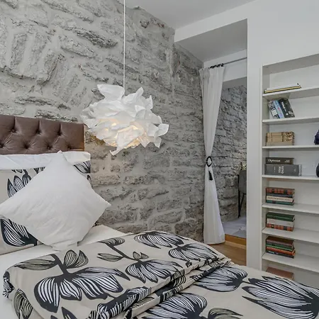 Old Town Romantic Lejlighed