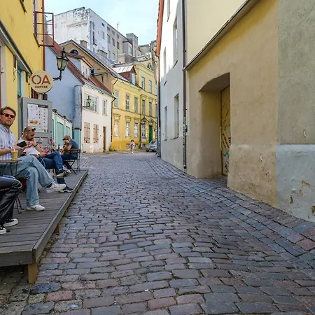Old Town Romantic Apartment Tallinn
