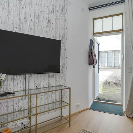 Old Town Romantic 탈린