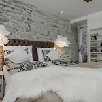 Old Town Romantic Апартаменты Таллин